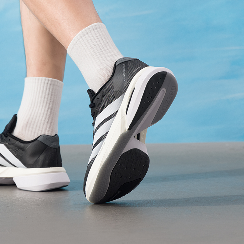 Мужская обувь Adidas, оригинал – обзор и цена Lightweight Road Running Shoes